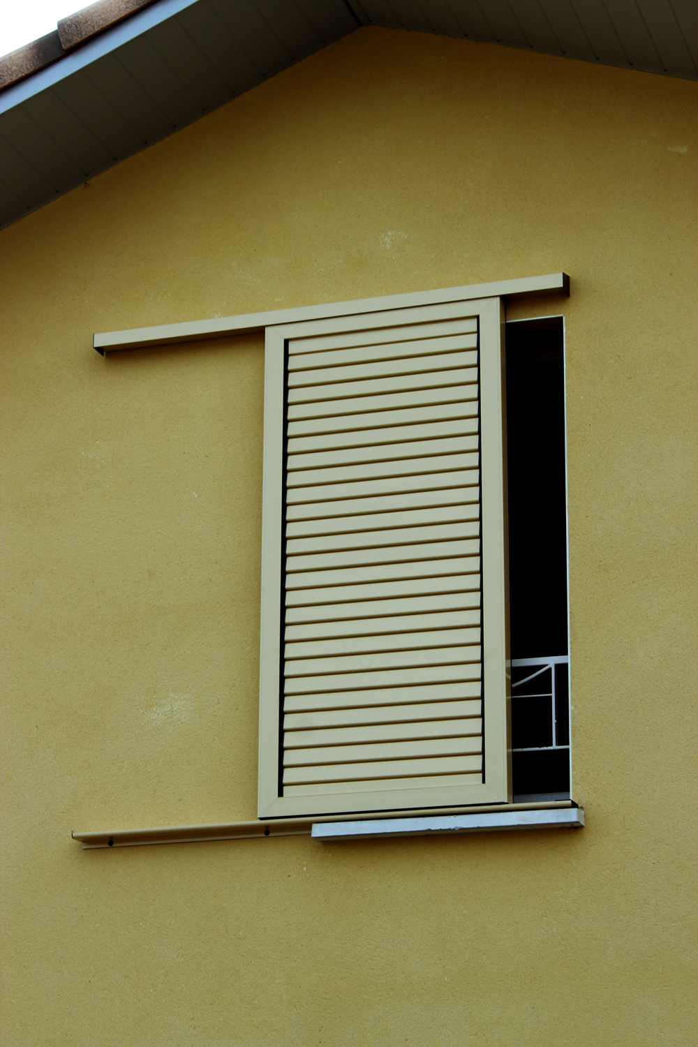 Brise-soleil coulissant